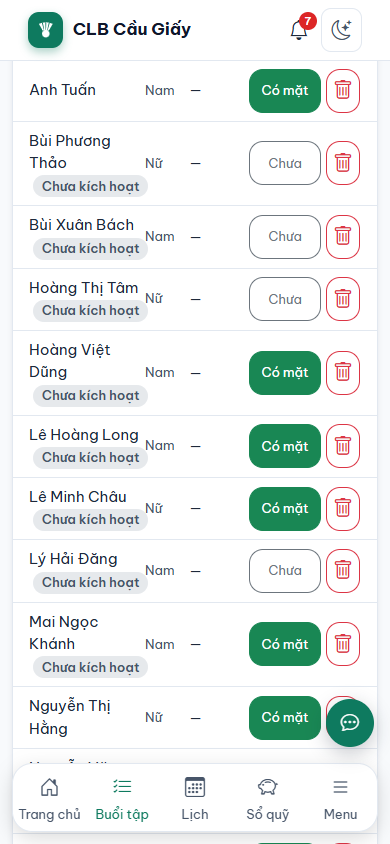 Danh sách điểm danh trên điện thoại — người đã đến có nút Có mặt màu xanh, người chưa đánh dấu có nút Chưa